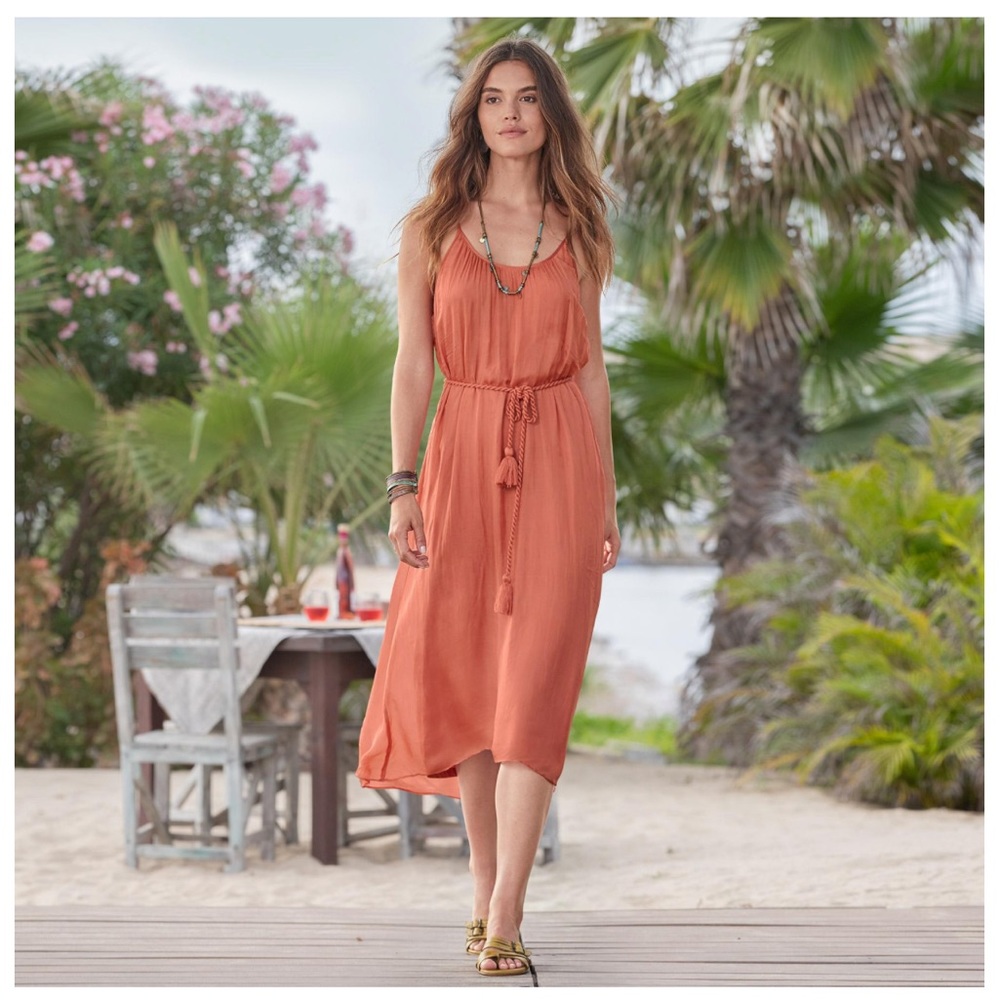 Sundance Forever Goddess dress- Coral/salmon color. excellent condition